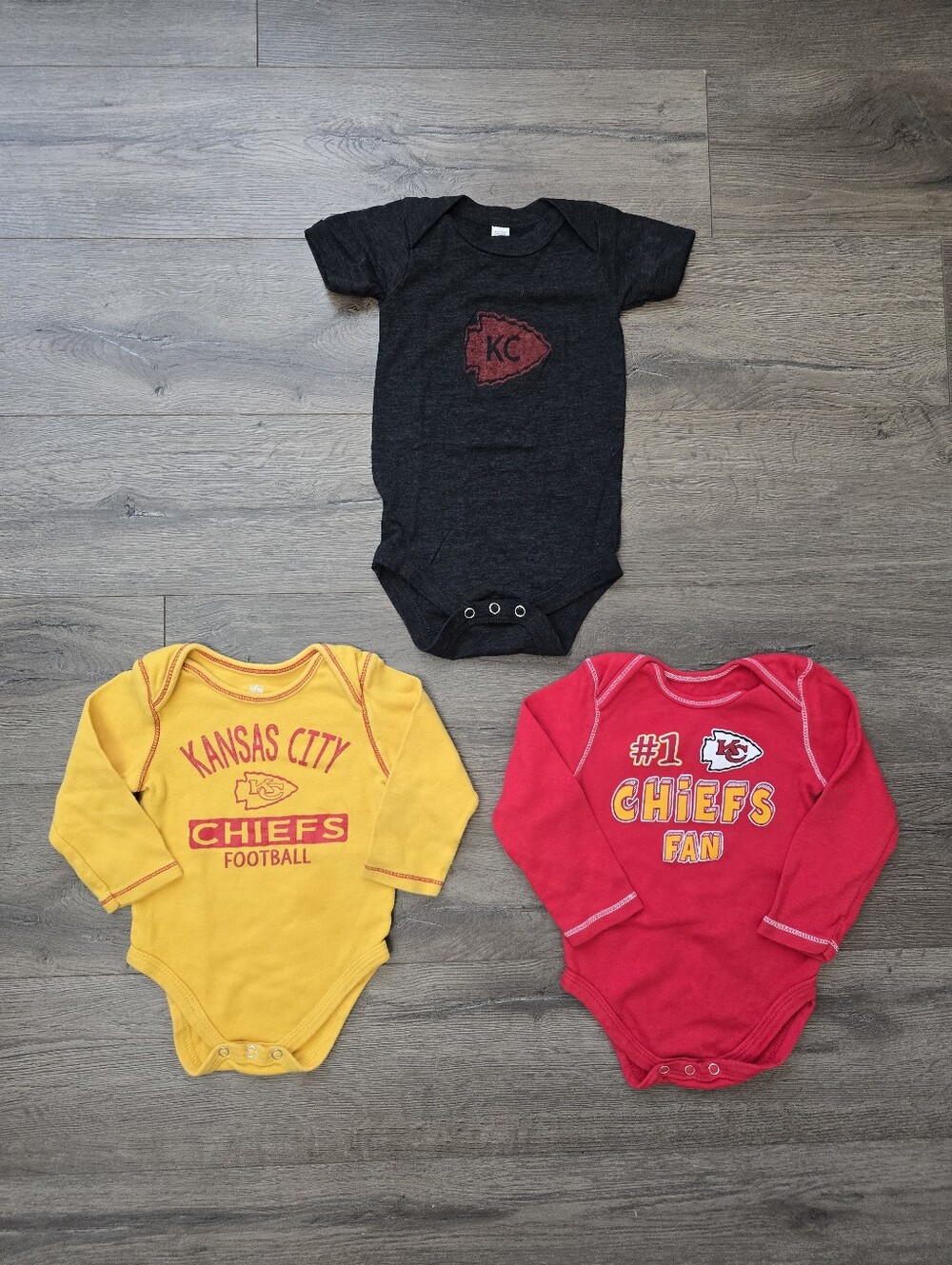 KC Chiefs Onesies Lot Of 3 12 Month Football Unisex